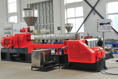 China Máquina de alta velocidad de la granulación del Pvc del mezclador con capacidad de 500 - 600 kilogramos/hora fábrica
